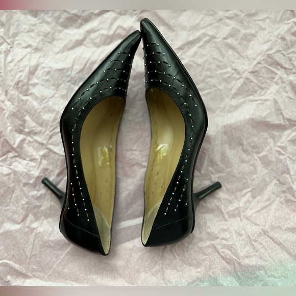 Michael Kors. Ladies Black 2 in heels. Never worn. Size 7 1/2 - Picture 7 of 13